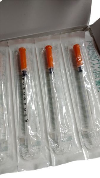 Інсуліновий Шприц 1 мл U-100 з інтегрованою голкою 29G (0.33*13 мм) Medicare 002388 фото
